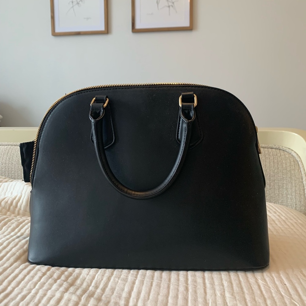 NWOT Black Target Purse with Straps for cross body